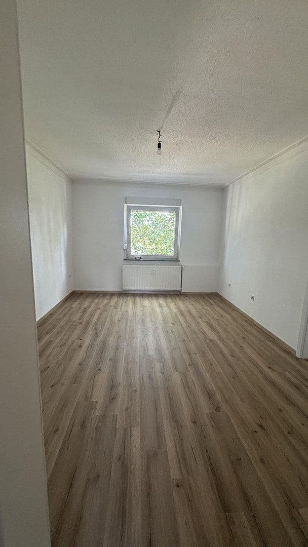 Prenájom bytu 4-izbový 100 m², Bochum, Severné Porýnie - Westfálsko Prenájom bytu 4-izbový 100 m², Bochum, Severné Porýnie - Westfálsko