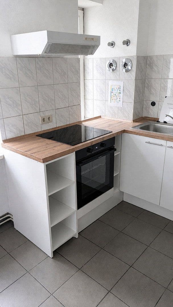Prenájom bytu 25 m², Ursula-Goetze-Straße 25, Berlin, Berlín Prenájom bytu 25 m², Ursula-Goetze-Straße 25, Berlin, Berlín