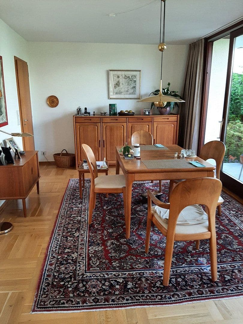 Predaj domu 166 m², pozemok 492 m², Oberursel (Taunus), Hesensko Predaj domu 166 m², pozemok 492 m², Oberursel (Taunus), Hesensko