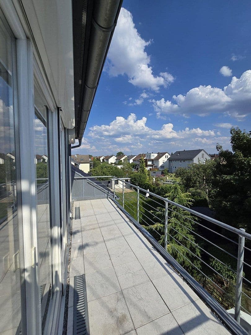 Prenájom bytu 3-izbový 95 m², Schwäbisch Gmünd, Bádensko-Wurttembersko Prenájom bytu 3-izbový 95 m², Schwäbisch Gmünd, Bádensko-Wurttembersko