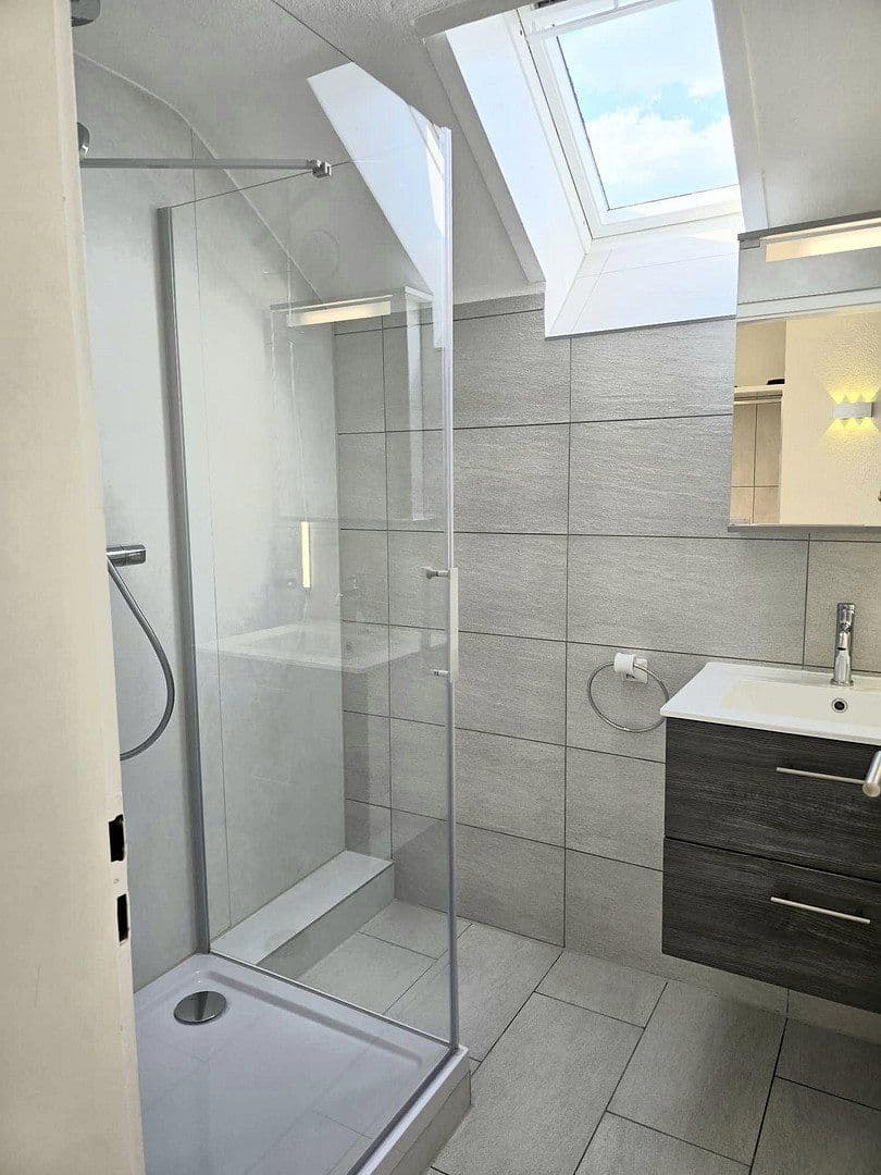 Prenájom bytu 3-izbový 95 m², Schwäbisch Gmünd, Bádensko-Wurttembersko Prenájom bytu 3-izbový 95 m², Schwäbisch Gmünd, Bádensko-Wurttembersko