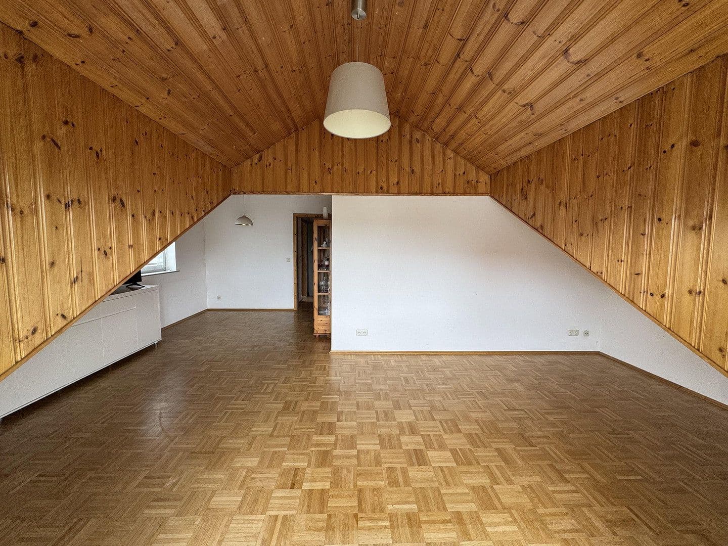 Prenájom bytu 3-izbový 70 m², Ginsheim-Gustavsburg, Hesensko Prenájom bytu 3-izbový 70 m², Ginsheim-Gustavsburg, Hesensko
