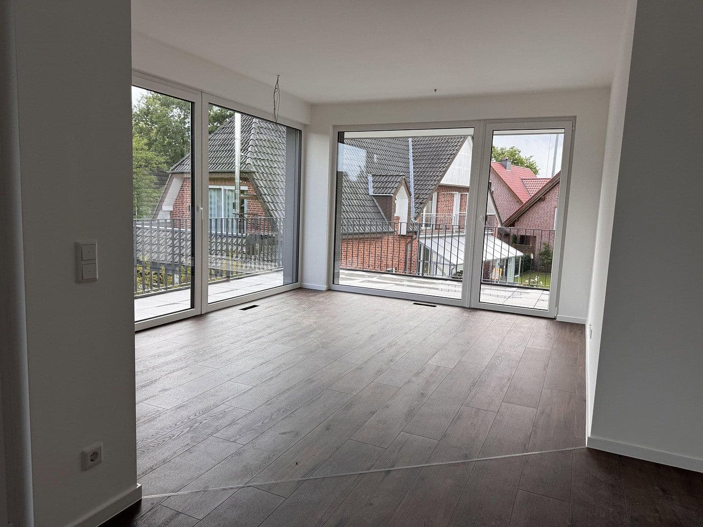 Prenájom bytu 4-izbový 145 m², Verl, Severné Porýnie - Westfálsko Prenájom bytu 4-izbový 145 m², Verl, Severné Porýnie - Westfálsko