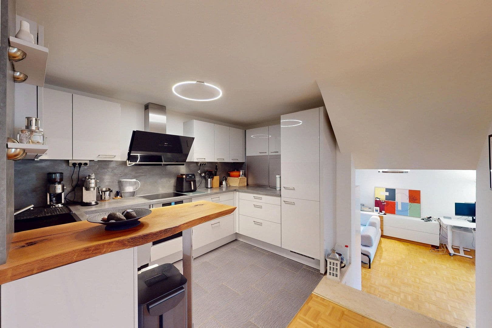 Predaj bytu 2-izbový 114 m², Siegesstraße 22, München, Bavorsko Predaj bytu 2-izbový 114 m², Siegesstraße 22, München, Bavorsko