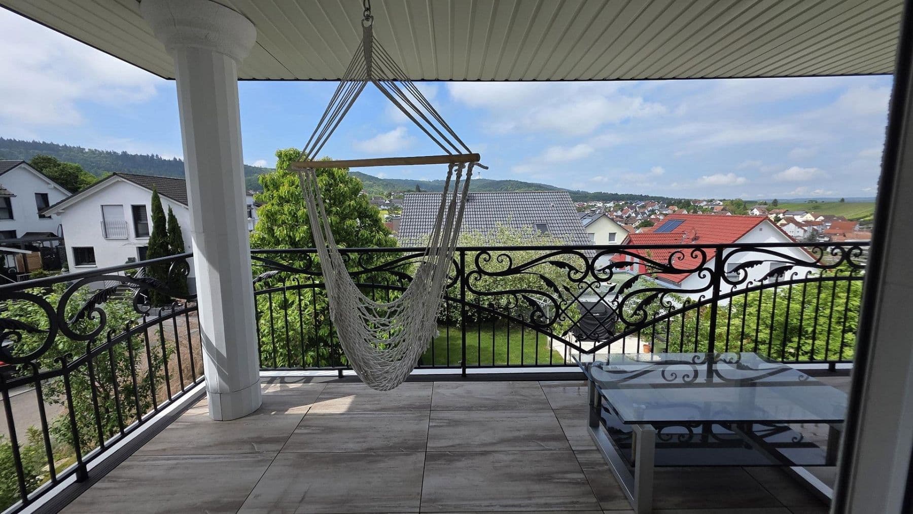 Predaj domu 273 m², pozemok 673 m², Graf-Stadion-Str. 3, Cleebronn, Bádensko-Wurttembersko Predaj domu 273 m², pozemok 673 m², Graf-Stadion-Str. 3, Cleebronn, Bádensko-Wurttembersko