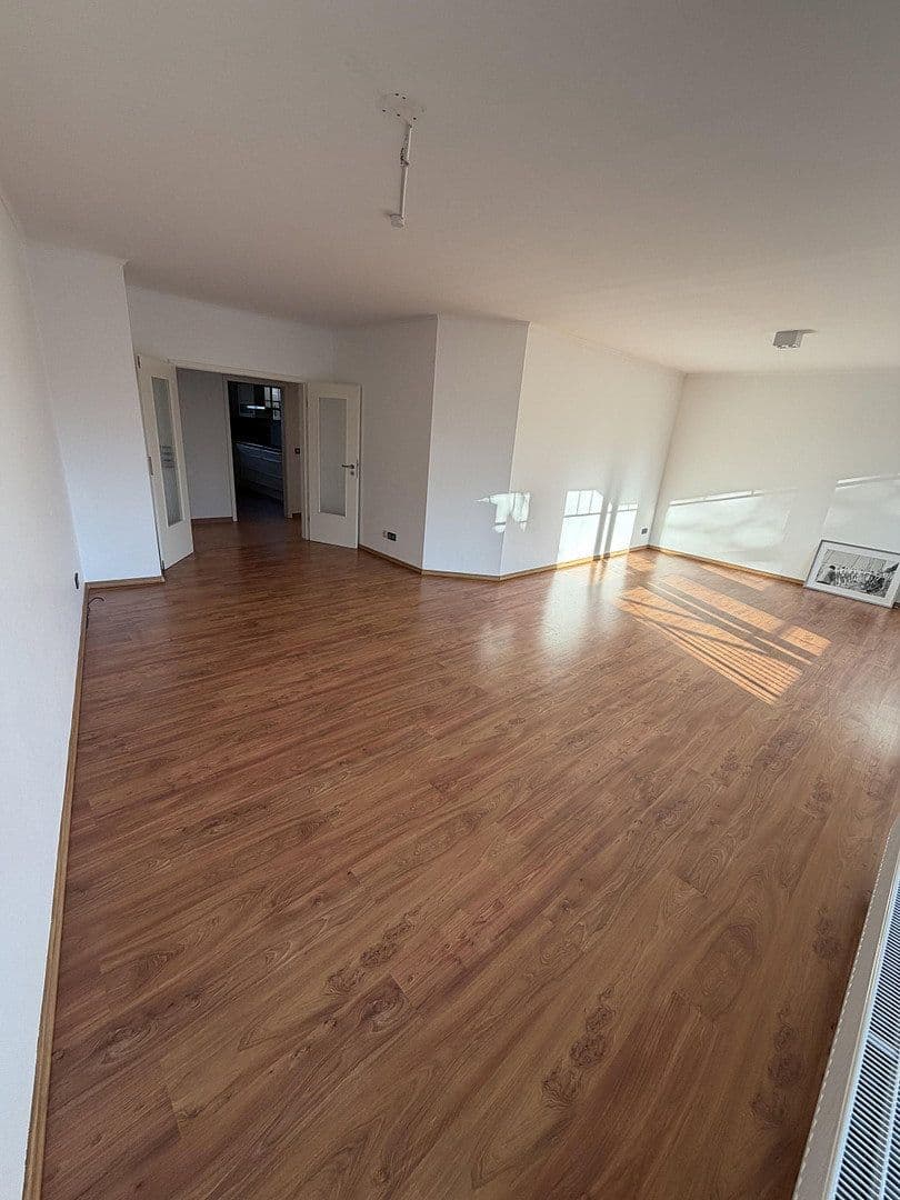 Predaj bytu 3-izbový 117 m², Saseler Chaussee, Hamburg, Hamburg Predaj bytu 3-izbový 117 m², Saseler Chaussee, Hamburg, Hamburg
