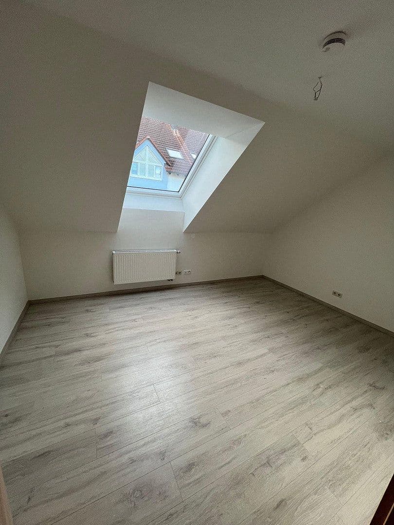 Prenájom bytu 4-izbový 115 m², Carl-Weil-Straße 18, Bopfingen, Bádensko-Wurttembersko Prenájom bytu 4-izbový 115 m², Carl-Weil-Straße 18, Bopfingen, Bádensko-Wurttembersko