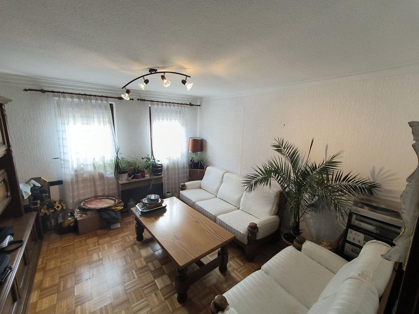 Predaj domu 141 m², pozemok 179 m², Remshalden, Bádensko-Wurttembersko Predaj domu 141 m², pozemok 179 m², Remshalden, Bádensko-Wurttembersko