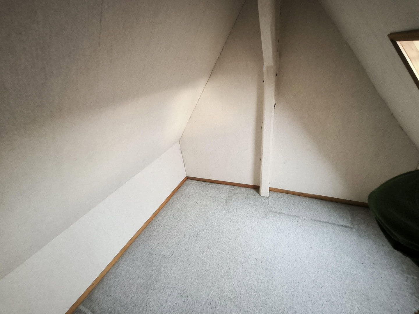Predaj domu 141 m², pozemok 179 m², Remshalden, Bádensko-Wurttembersko Predaj domu 141 m², pozemok 179 m², Remshalden, Bádensko-Wurttembersko