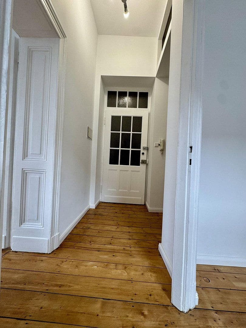 Prenájom bytu 4-izbový 86 m², Düsseldorf, Severné Porýnie - Westfálsko Prenájom bytu 4-izbový 86 m², Düsseldorf, Severné Porýnie - Westfálsko