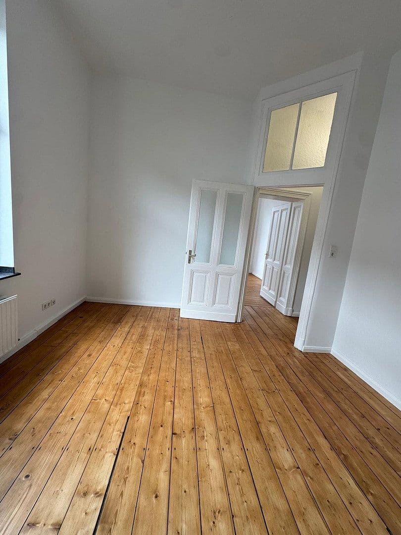 Prenájom bytu 4-izbový 86 m², Düsseldorf, Severné Porýnie - Westfálsko Prenájom bytu 4-izbový 86 m², Düsseldorf, Severné Porýnie - Westfálsko