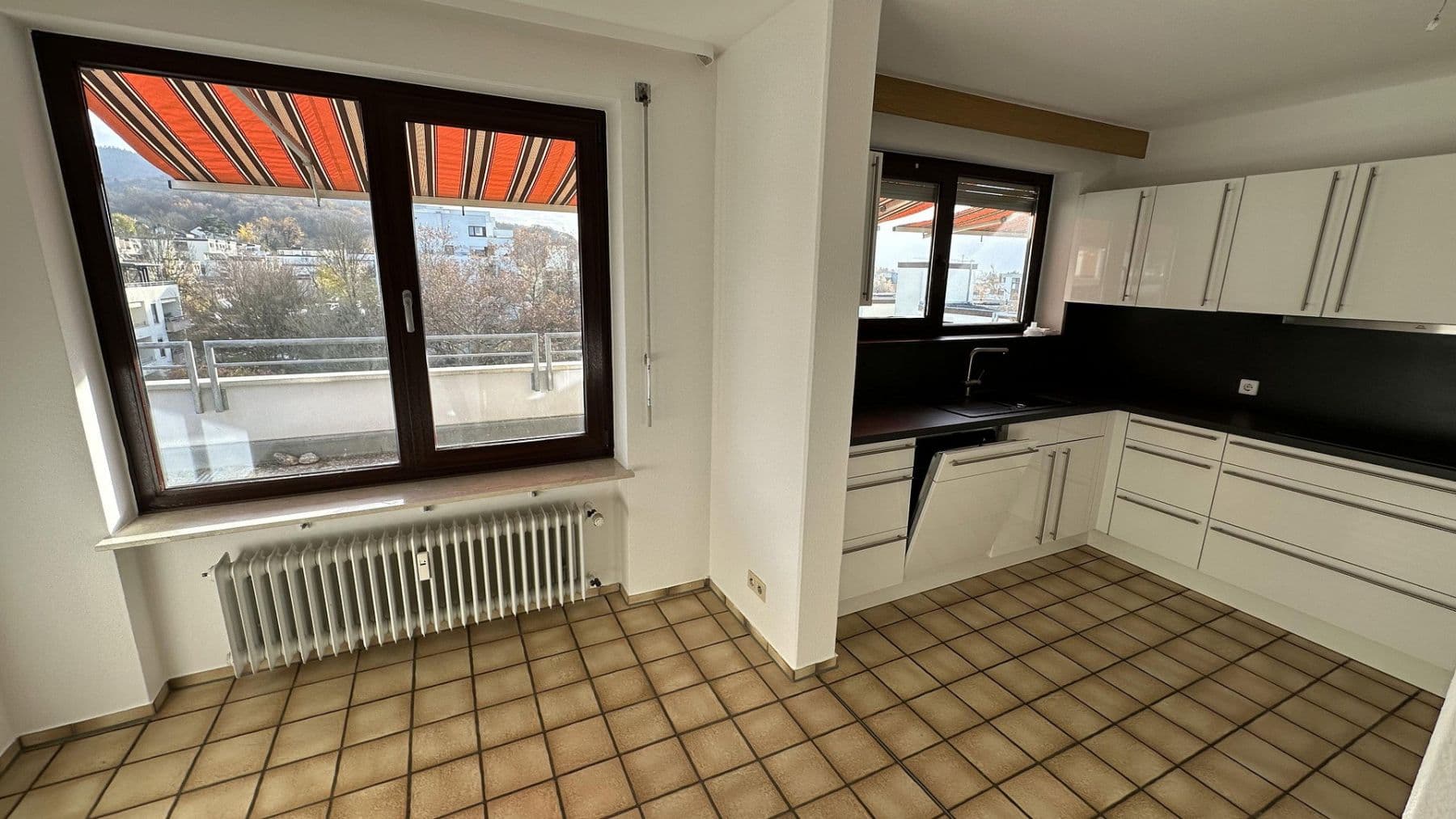 Predaj bytu 4-izbový 133 m², Gundelfingen, Bádensko-Wurttembersko Predaj bytu 4-izbový 133 m², Gundelfingen, Bádensko-Wurttembersko