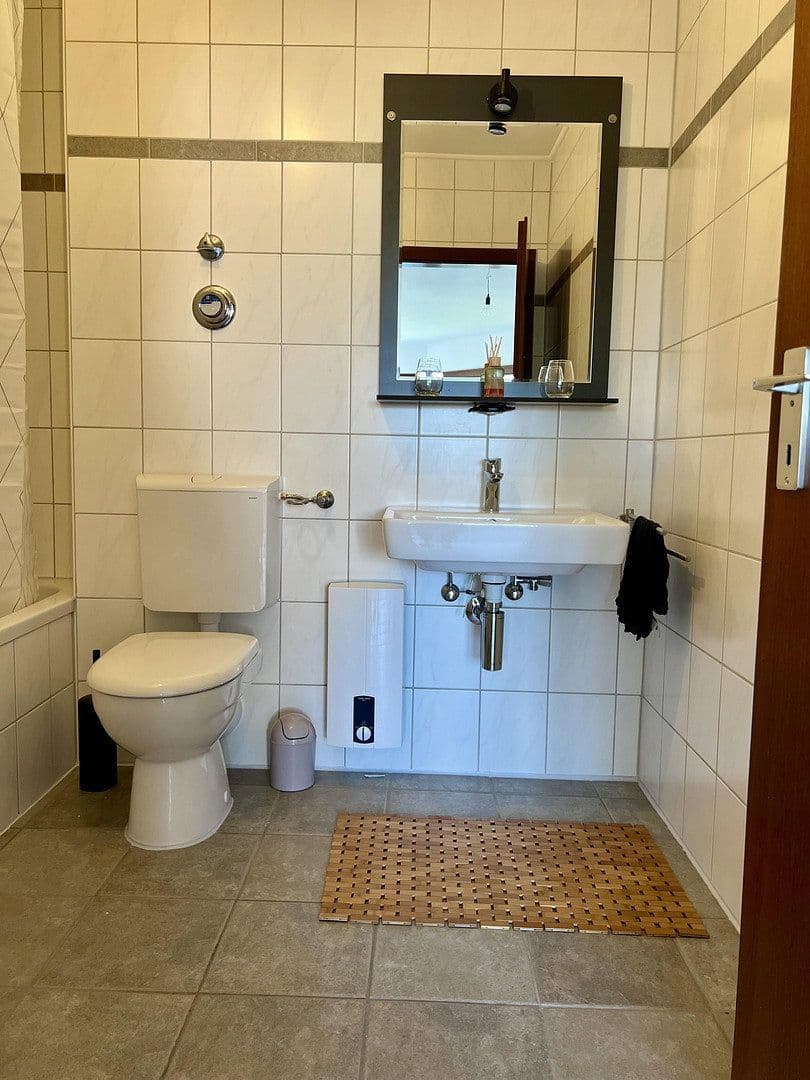Prenájom bytu 1-izbový 41 m², Mainz, Porýnie-Falcko Prenájom bytu 1-izbový 41 m², Mainz, Porýnie-Falcko