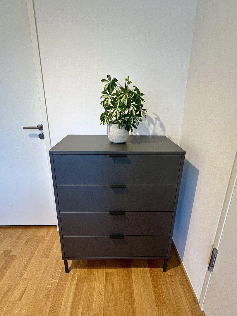 Prenájom bytu 2-izbový 79 m², Oskar-von-Miller-Str. 12, Frankfurt, Hesensko Prenájom bytu 2-izbový 79 m², Oskar-von-Miller-Str. 12, Frankfurt, Hesensko
