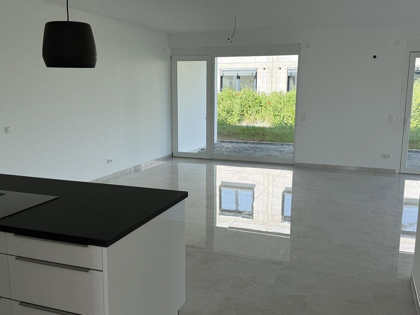 Prenájom bytu 3-izbový 127 m², Thomas-Schreiber-Weg 5 Wohnung oben, Bad Mergentheim, Bádensko-Wurttembersko Prenájom bytu 3-izbový 127 m², Thomas-Schreiber-Weg 5 Wohnung oben, Bad Mergentheim, Bádensko-Wurttembersko