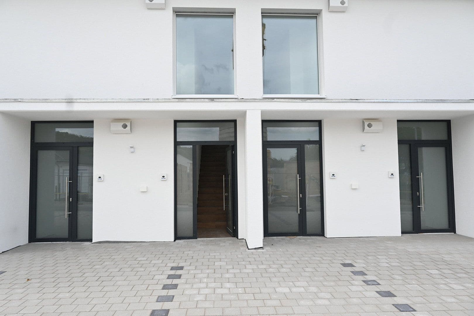 Prenájom bytu 3-izbový 127 m², Thomas-Schreiber-Weg 5 Wohnung oben, Bad Mergentheim, Bádensko-Wurttembersko Prenájom bytu 3-izbový 127 m², Thomas-Schreiber-Weg 5 Wohnung oben, Bad Mergentheim, Bádensko-Wurttembersko