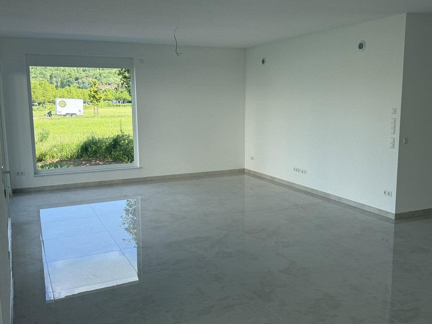 Prenájom bytu 3-izbový 127 m², Thomas-Schreiber-Weg 5 Wohnung oben, Bad Mergentheim, Bádensko-Wurttembersko Prenájom bytu 3-izbový 127 m², Thomas-Schreiber-Weg 5 Wohnung oben, Bad Mergentheim, Bádensko-Wurttembersko