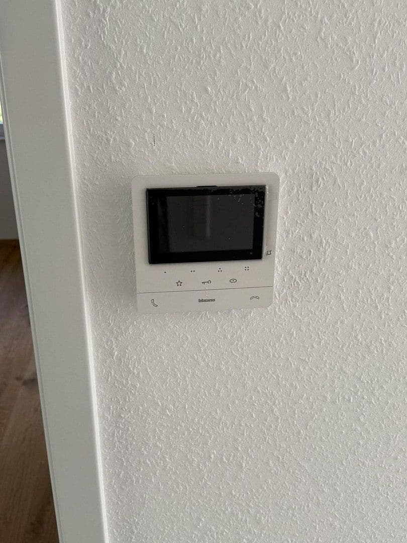Prenájom bytu 3-izbový 127 m², Thomas-Schreiber-Weg 5 Wohnung oben, Bad Mergentheim, Bádensko-Wurttembersko Prenájom bytu 3-izbový 127 m², Thomas-Schreiber-Weg 5 Wohnung oben, Bad Mergentheim, Bádensko-Wurttembersko