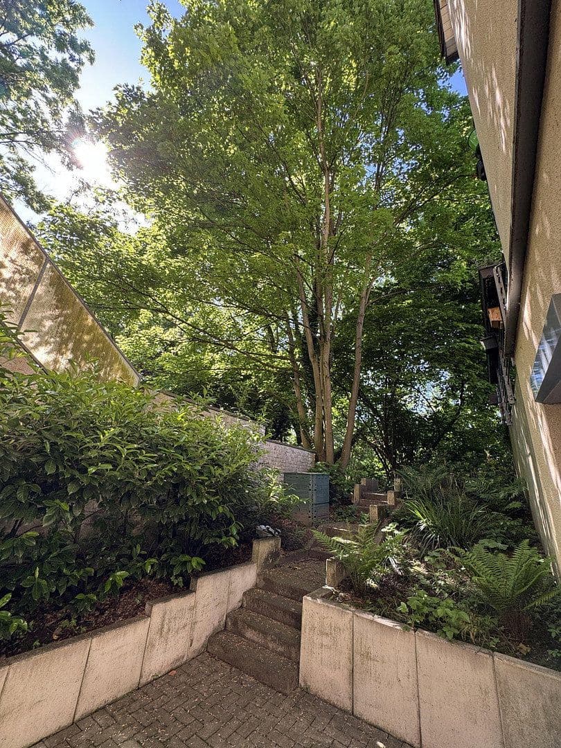 Prenájom bytu 2-izbový 65 m², Rütscher Straße 209, Aachen, Severné Porýnie - Westfálsko Prenájom bytu 2-izbový 65 m², Rütscher Straße 209, Aachen, Severné Porýnie - Westfálsko