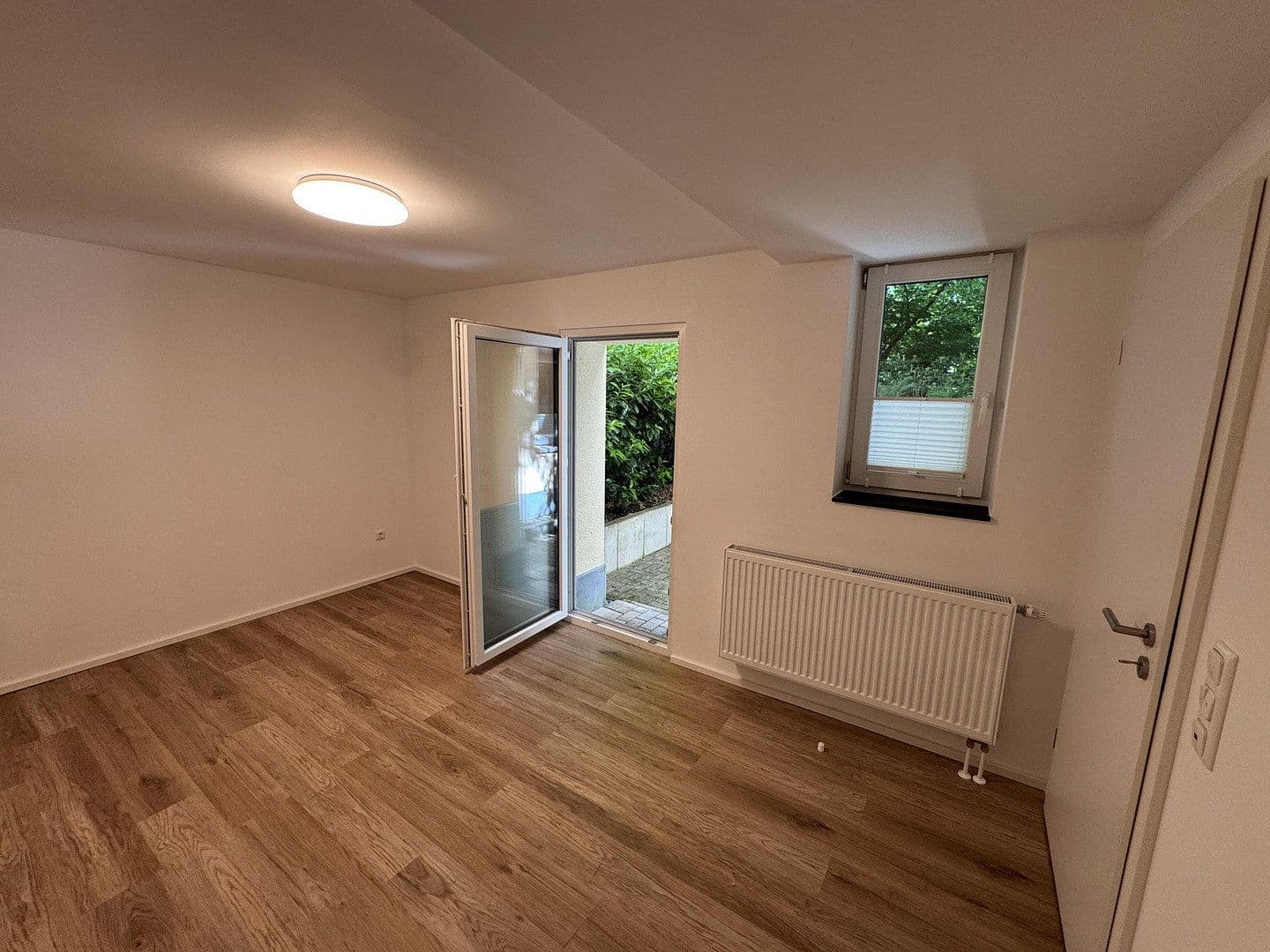 Prenájom bytu 2-izbový 65 m², Rütscher Straße 209, Aachen, Severné Porýnie - Westfálsko Prenájom bytu 2-izbový 65 m², Rütscher Straße 209, Aachen, Severné Porýnie - Westfálsko