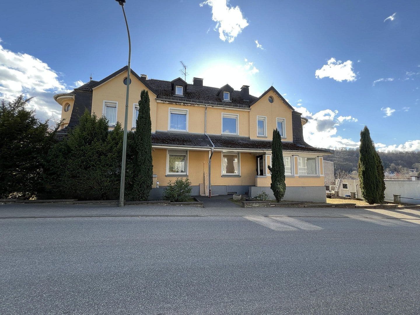 Prenájom domu 195 m², pozemok 535 m², Feusdorfer Straße 4, Jünkerath, Porýnie-Falcko Prenájom domu 195 m², pozemok 535 m², Feusdorfer Straße 4, Jünkerath, Porýnie-Falcko