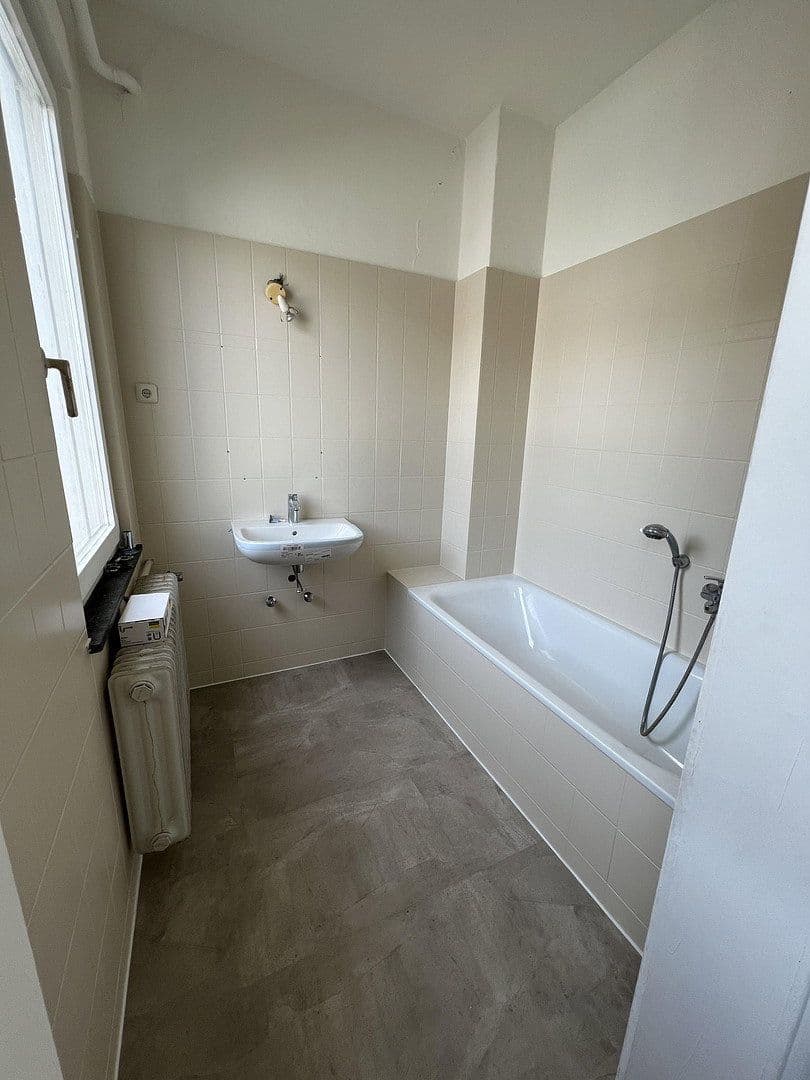 Prenájom domu 195 m², pozemok 535 m², Feusdorfer Straße 4, Jünkerath, Porýnie-Falcko Prenájom domu 195 m², pozemok 535 m², Feusdorfer Straße 4, Jünkerath, Porýnie-Falcko