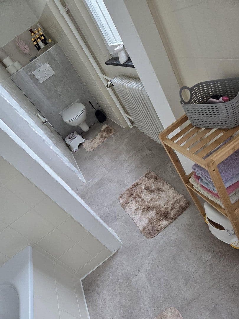 Prenájom domu 195 m², pozemok 535 m², Feusdorfer Straße 4, Jünkerath, Porýnie-Falcko Prenájom domu 195 m², pozemok 535 m², Feusdorfer Straße 4, Jünkerath, Porýnie-Falcko