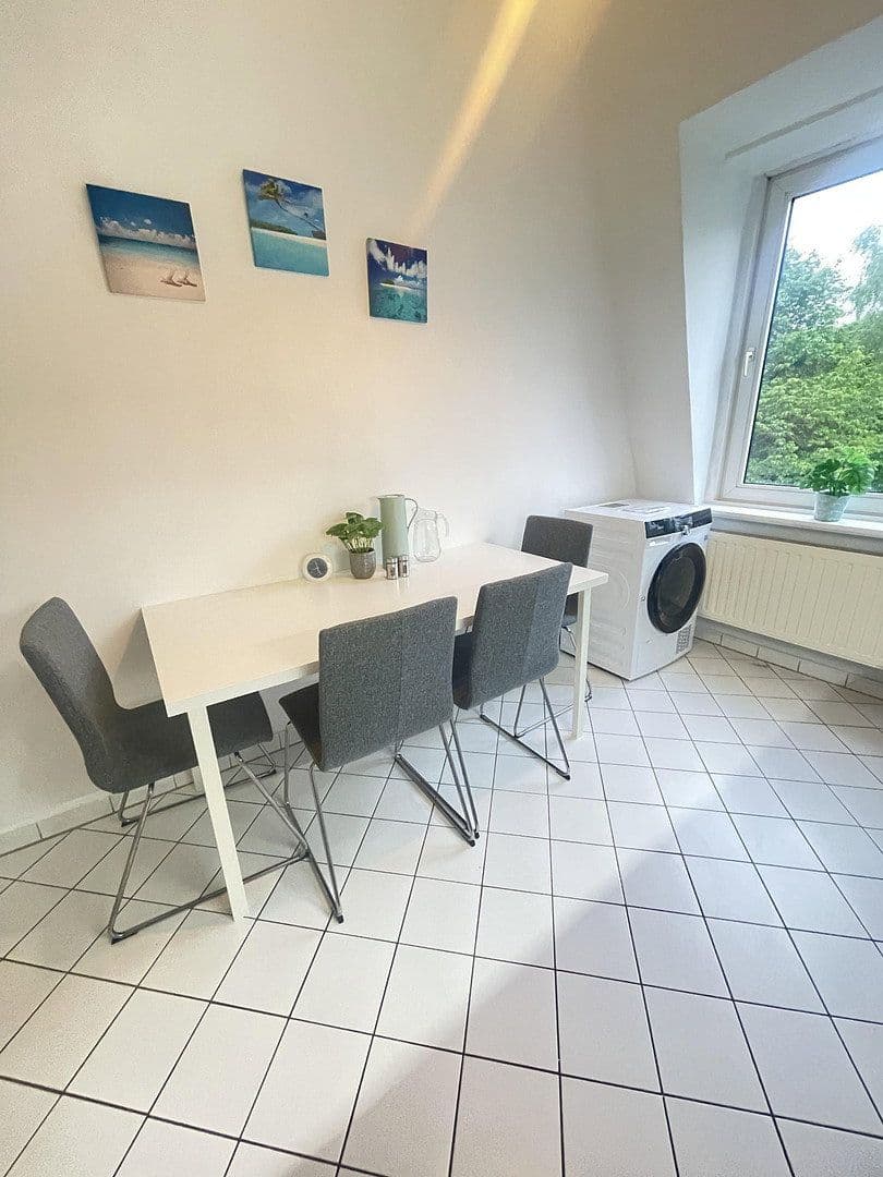 Prenájom bytu 3-izbový 86 m², Hamburg, Hamburg Prenájom bytu 3-izbový 86 m², Hamburg, Hamburg