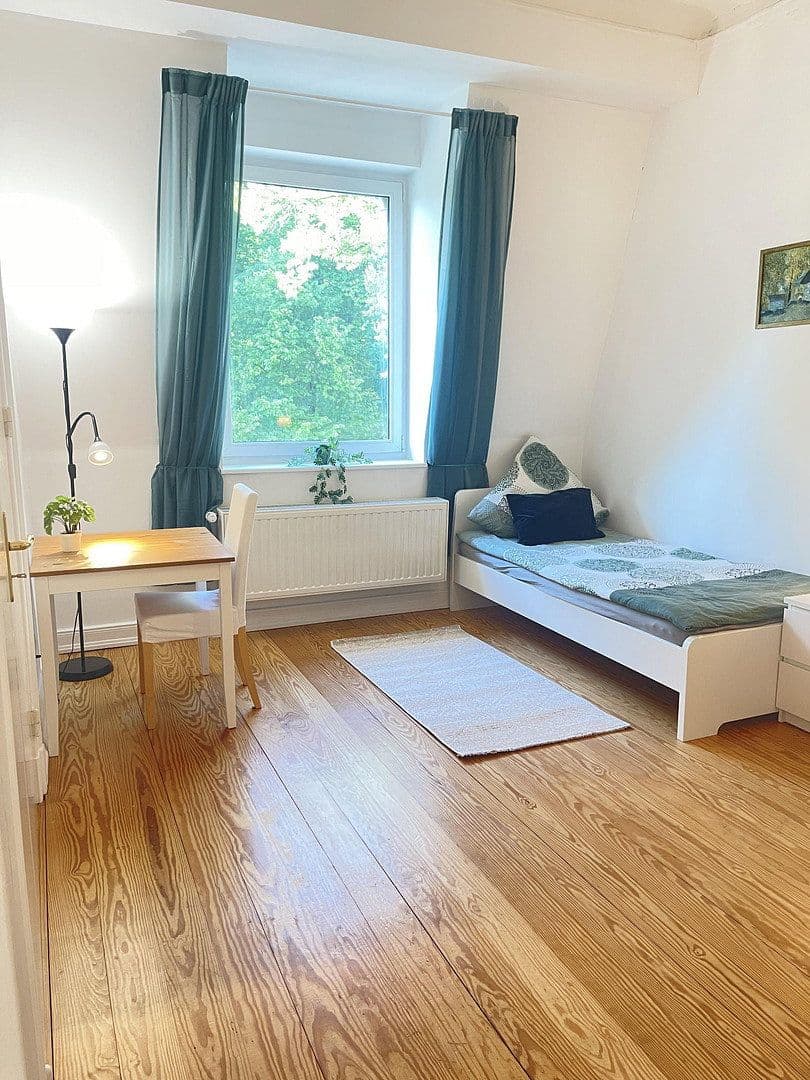 Prenájom bytu 3-izbový 86 m², Hamburg, Hamburg Prenájom bytu 3-izbový 86 m², Hamburg, Hamburg
