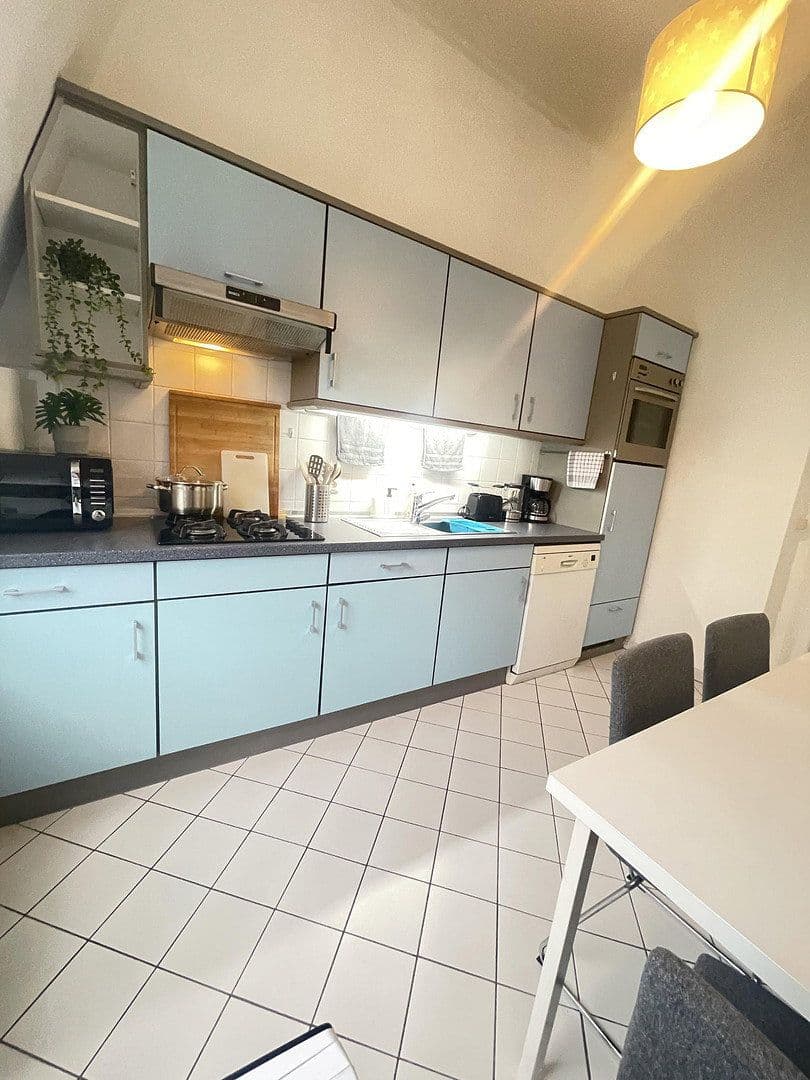 Prenájom bytu 3-izbový 86 m², Hamburg, Hamburg Prenájom bytu 3-izbový 86 m², Hamburg, Hamburg