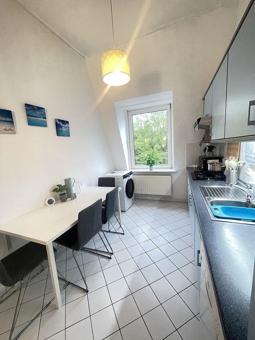 Prenájom bytu 3-izbový 86 m², Hamburg, Hamburg Prenájom bytu 3-izbový 86 m², Hamburg, Hamburg