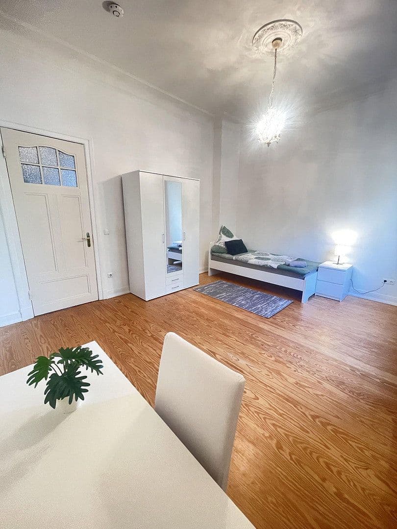 Prenájom bytu 3-izbový 86 m², Hamburg, Hamburg Prenájom bytu 3-izbový 86 m², Hamburg, Hamburg