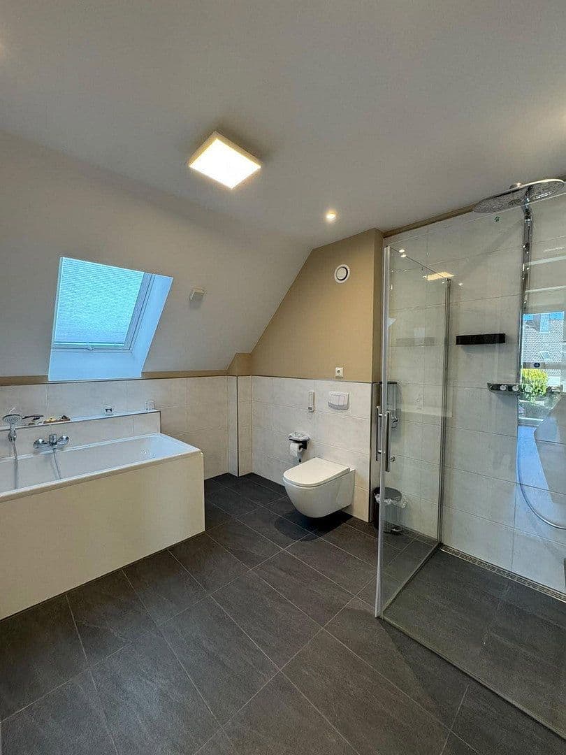 Predaj domu 133 m², pozemok 342 m², Elmshorn, Šlezvicko-Holštajnsko Predaj domu 133 m², pozemok 342 m², Elmshorn, Šlezvicko-Holštajnsko