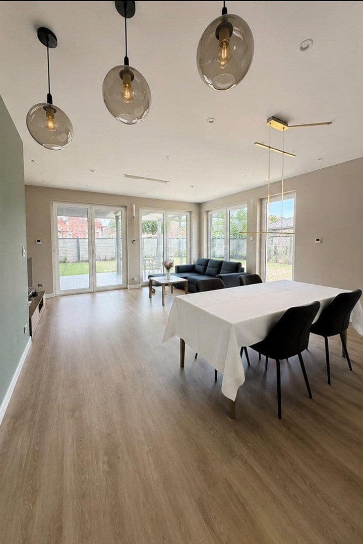 Predaj domu 133 m², pozemok 342 m², Elmshorn, Šlezvicko-Holštajnsko Predaj domu 133 m², pozemok 342 m², Elmshorn, Šlezvicko-Holštajnsko