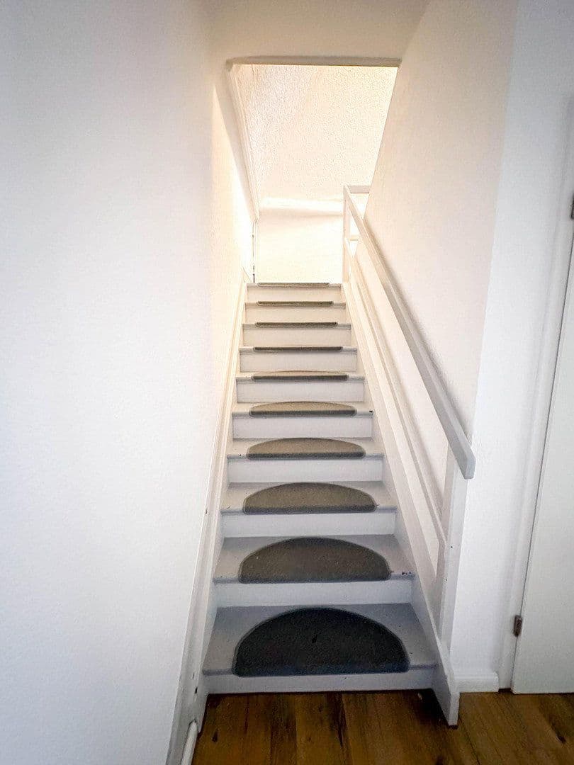 Prenájom bytu 3-izbový 114 m², Freiheitstr. 18, Hagen Hohenlimburg, Severné Porýnie - Westfálsko Prenájom bytu 3-izbový 114 m², Freiheitstr. 18, Hagen Hohenlimburg, Severné Porýnie - Westfálsko