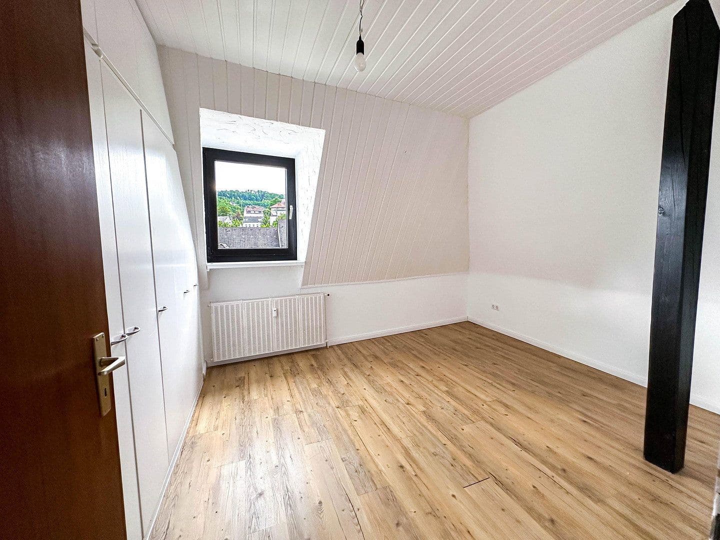 Prenájom bytu 3-izbový 114 m², Freiheitstr. 18, Hagen Hohenlimburg, Severné Porýnie - Westfálsko Prenájom bytu 3-izbový 114 m², Freiheitstr. 18, Hagen Hohenlimburg, Severné Porýnie - Westfálsko