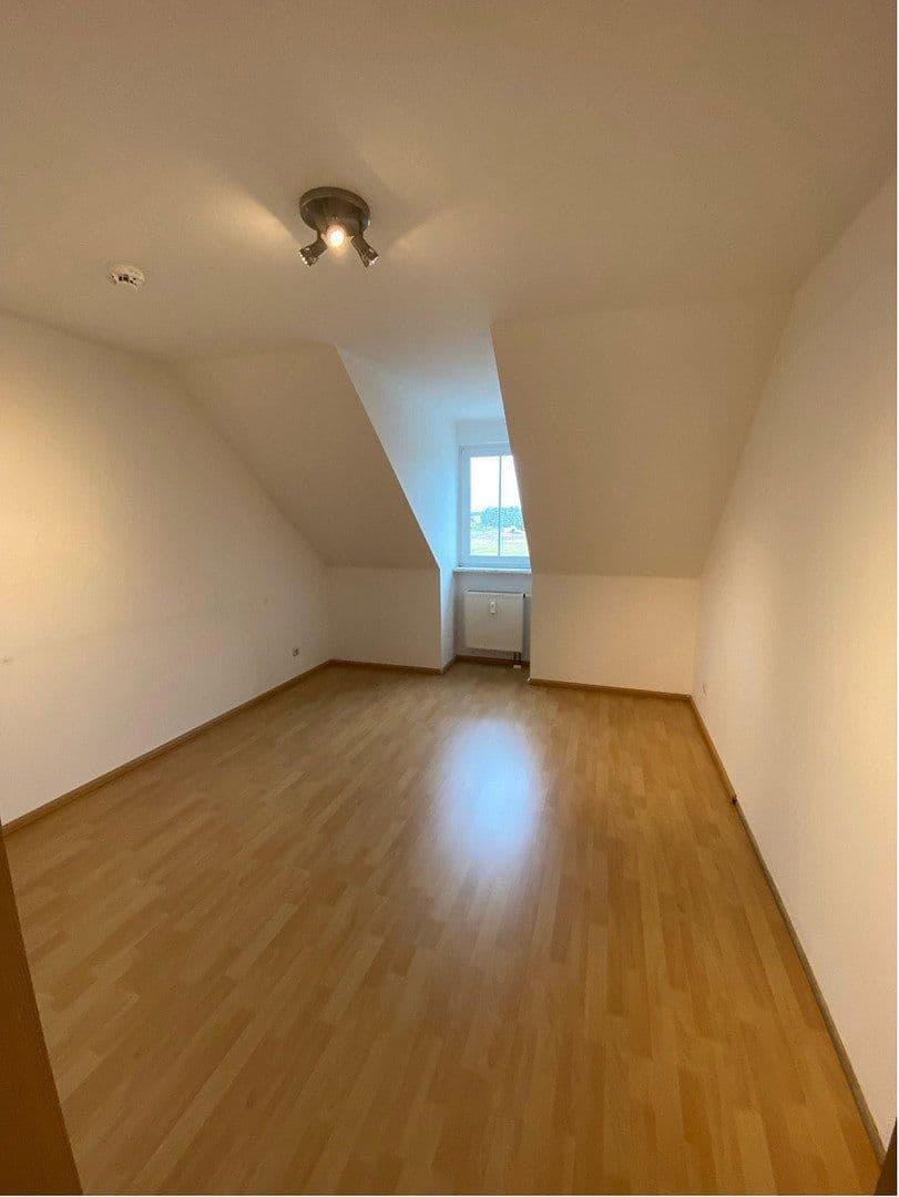 Prenájom bytu 2-izbový 62 m², Bahnhofstraße 9, Röthenbach an der Pegnitz, Bavorsko Prenájom bytu 2-izbový 62 m², Bahnhofstraße 9, Röthenbach an der Pegnitz, Bavorsko
