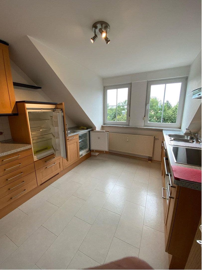 Prenájom bytu 2-izbový 62 m², Bahnhofstraße 9, Röthenbach an der Pegnitz, Bavorsko Prenájom bytu 2-izbový 62 m², Bahnhofstraße 9, Röthenbach an der Pegnitz, Bavorsko