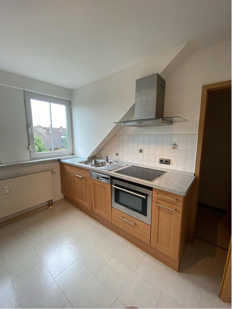 Prenájom bytu 2-izbový 62 m², Bahnhofstraße 9, Röthenbach an der Pegnitz, Bavorsko Prenájom bytu 2-izbový 62 m², Bahnhofstraße 9, Röthenbach an der Pegnitz, Bavorsko