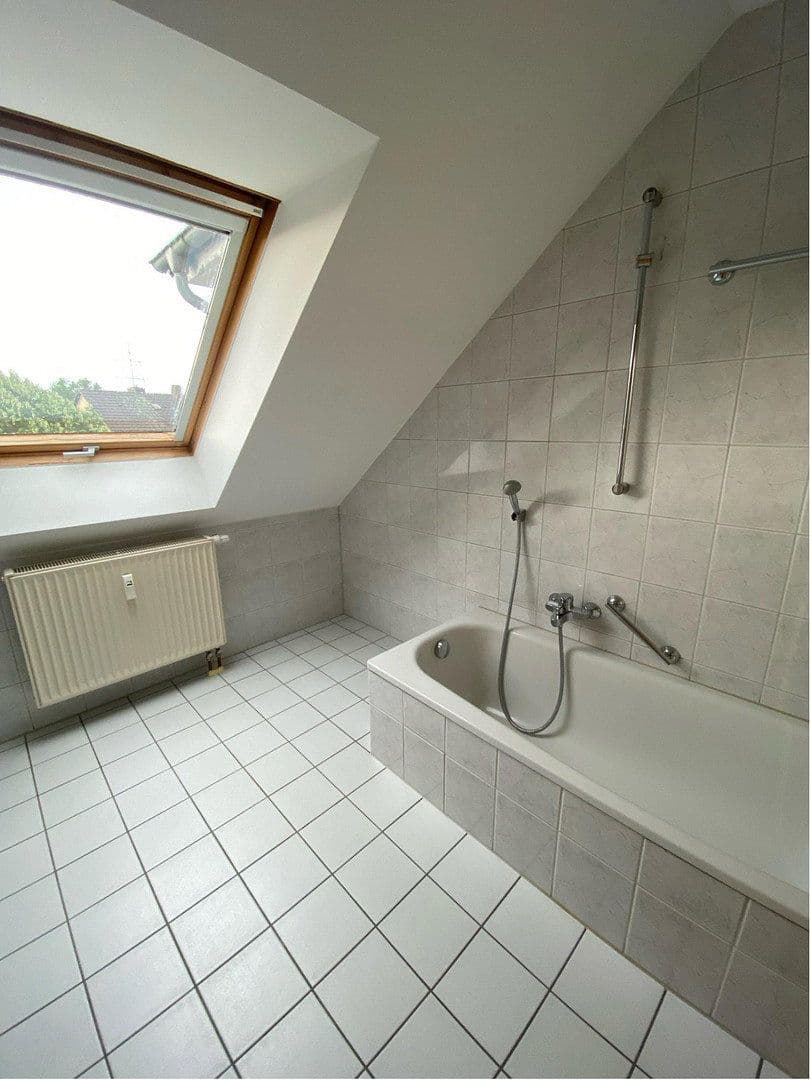 Prenájom bytu 2-izbový 62 m², Bahnhofstraße 9, Röthenbach an der Pegnitz, Bavorsko Prenájom bytu 2-izbový 62 m², Bahnhofstraße 9, Röthenbach an der Pegnitz, Bavorsko