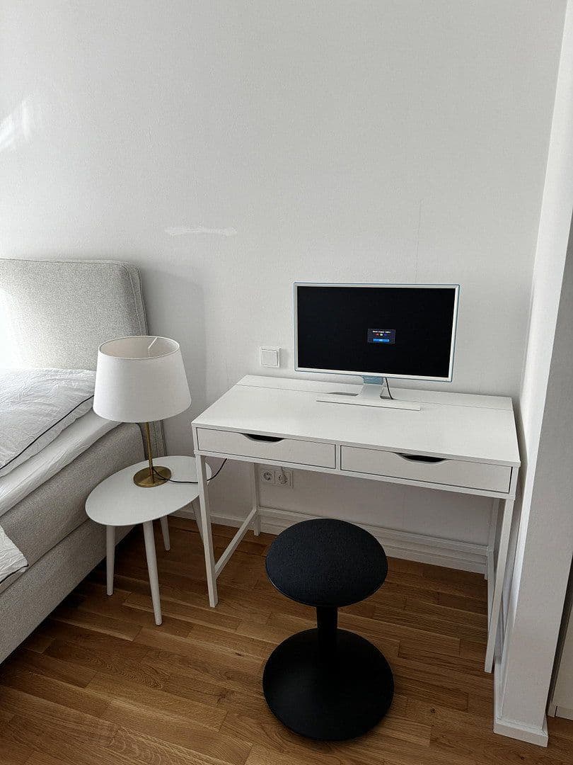 Prenájom bytu 2-izbový 70 m², Frankfurt, Hesensko Prenájom bytu 2-izbový 70 m², Frankfurt, Hesensko