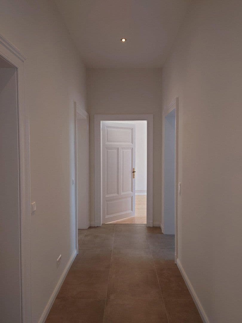 Prenájom bytu 3-izbový 100 m², Gerberstr. 16, Hannover, Dolné Sasko Prenájom bytu 3-izbový 100 m², Gerberstr. 16, Hannover, Dolné Sasko