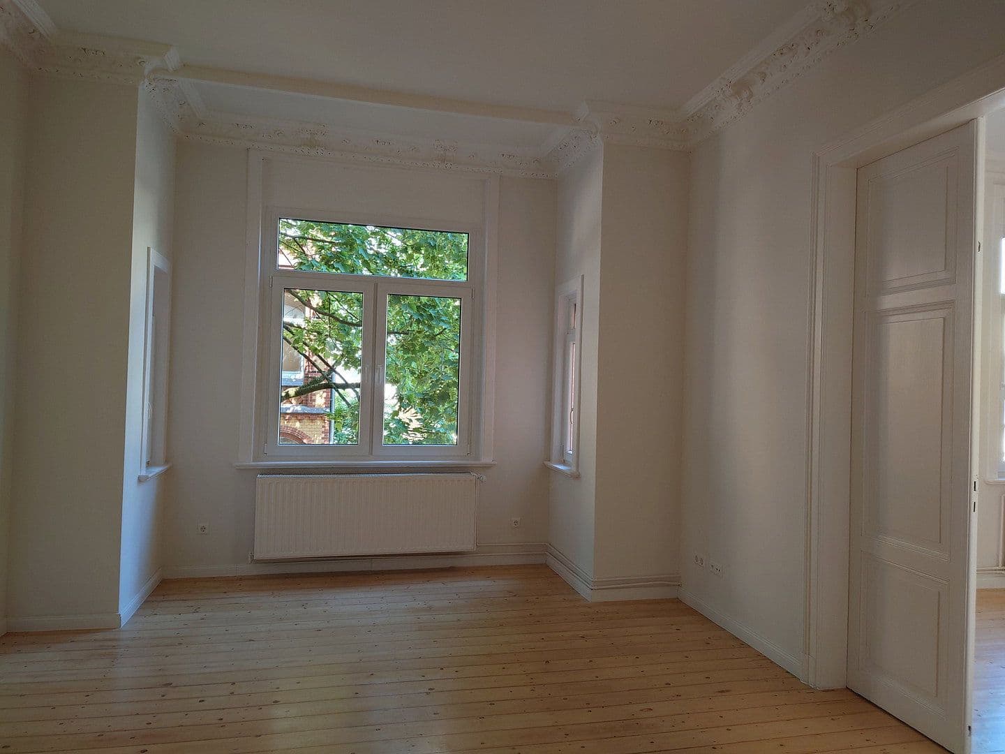 Prenájom bytu 3-izbový 100 m², Gerberstr. 16, Hannover, Dolné Sasko Prenájom bytu 3-izbový 100 m², Gerberstr. 16, Hannover, Dolné Sasko