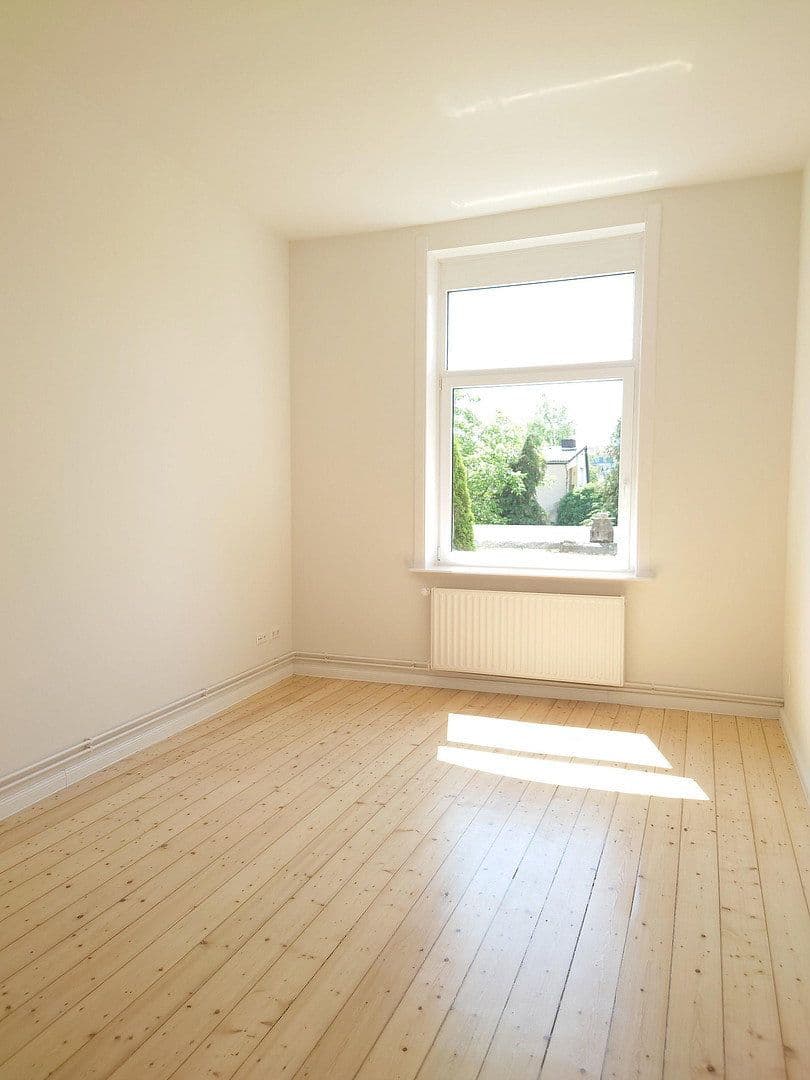 Prenájom bytu 3-izbový 100 m², Gerberstr. 16, Hannover, Dolné Sasko Prenájom bytu 3-izbový 100 m², Gerberstr. 16, Hannover, Dolné Sasko