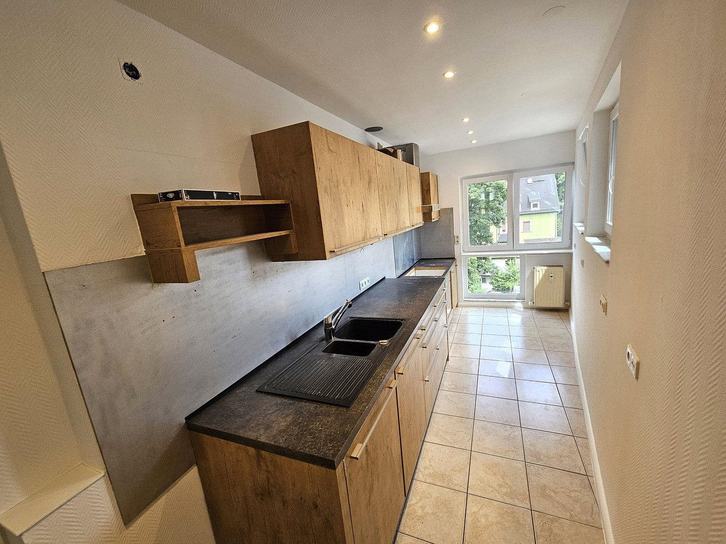 Prenájom bytu 4-izbový 145 m², Schlangenbad, Hesensko Prenájom bytu 4-izbový 145 m², Schlangenbad, Hesensko