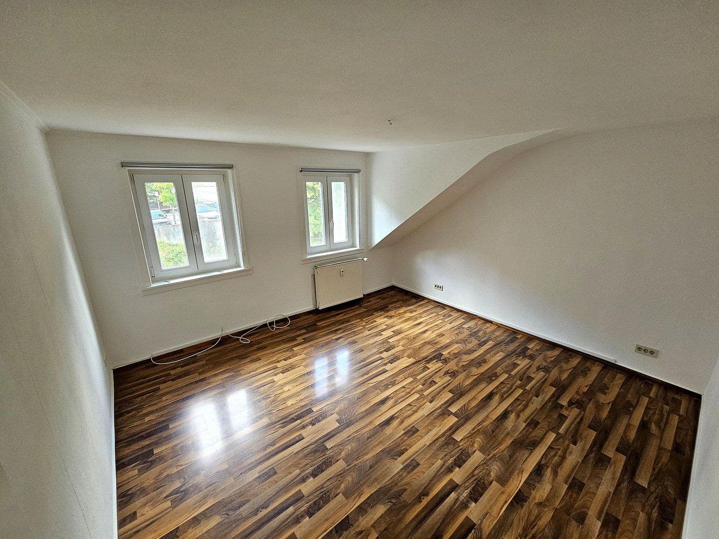 Prenájom bytu 4-izbový 145 m², Schlangenbad, Hesensko Prenájom bytu 4-izbový 145 m², Schlangenbad, Hesensko