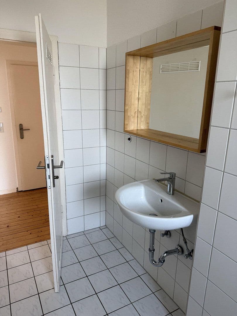 Prenájom bytu 2-izbový 60 m², Akazienstraße 7, Hattingen, Severné Porýnie - Westfálsko Prenájom bytu 2-izbový 60 m², Akazienstraße 7, Hattingen, Severné Porýnie - Westfálsko