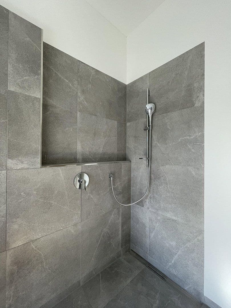 Prenájom bytu 4-izbový 130 m², Oberasbach, Bavorsko Prenájom bytu 4-izbový 130 m², Oberasbach, Bavorsko