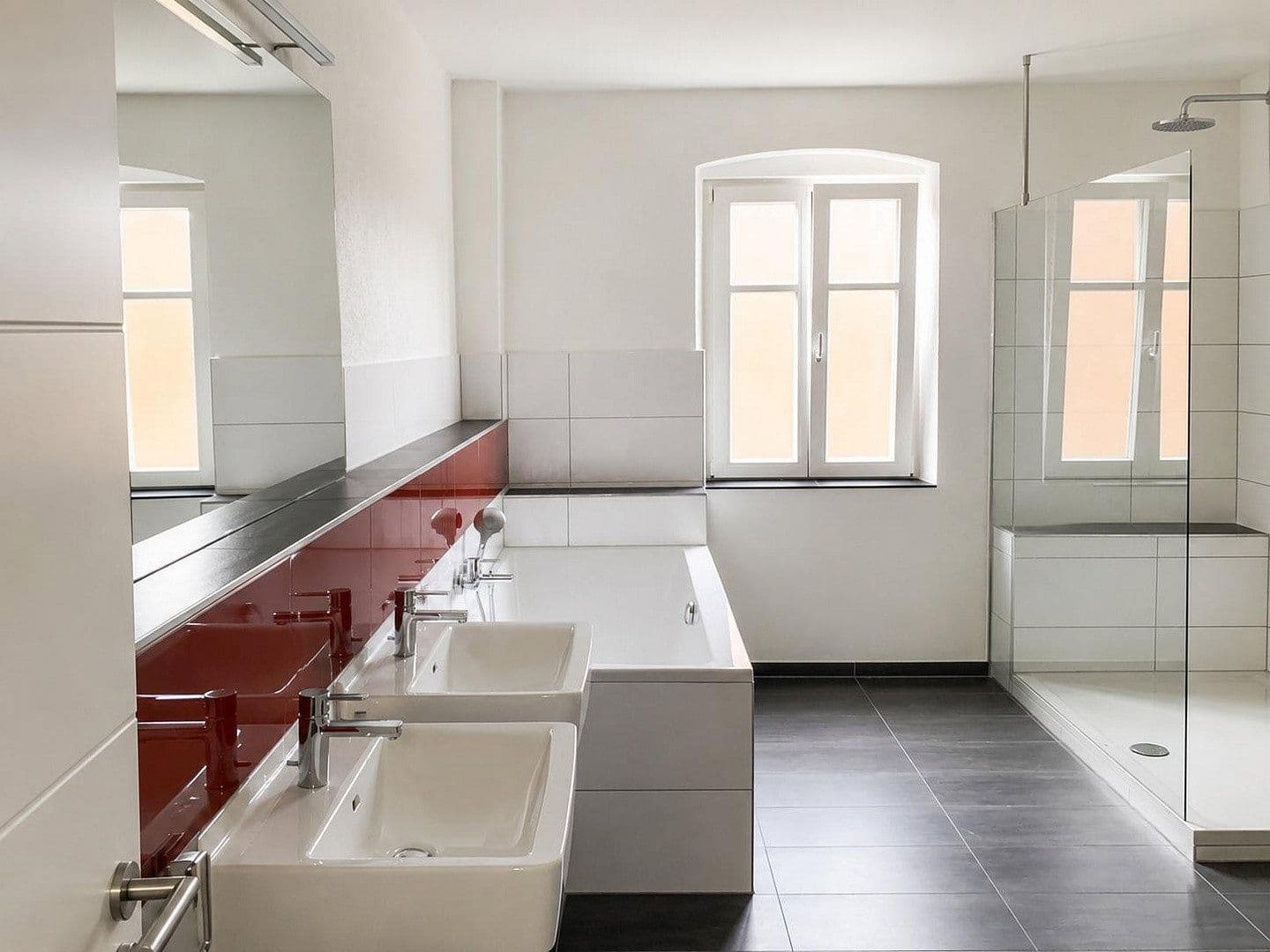 Prenájom bytu 4-izbový 131 m², Lauingen (Donau), Bavorsko Prenájom bytu 4-izbový 131 m², Lauingen (Donau), Bavorsko