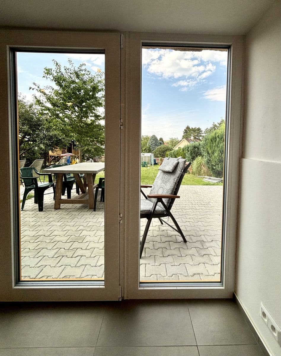 Prenájom bytu 40 m², Mezihorská, Praha, Praha Prenájom bytu 40 m², Mezihorská, Praha, Praha
